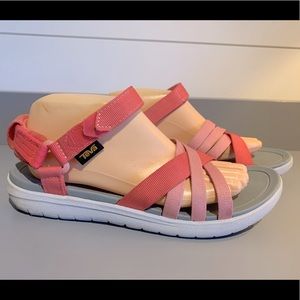 Teva Women’s 10 Sanborn Rose Coral Gray Sandals.